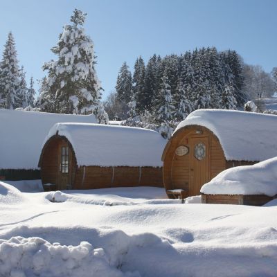 Unsere Fäßer und Hütten können auch im Winter genutzt werden